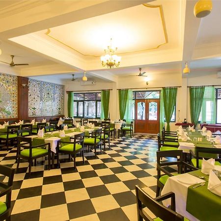Amantra Shilpi Resort & Spa Удайпур Екстериор снимка