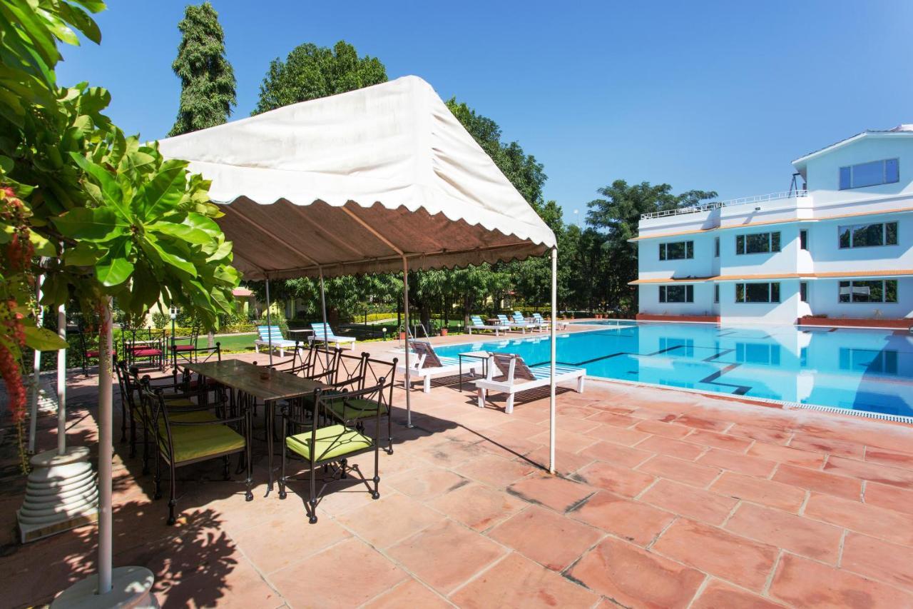 Amantra Shilpi Resort & Spa Удайпур Екстериор снимка