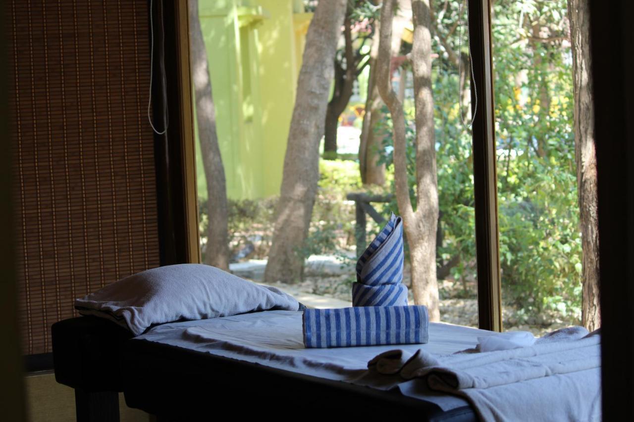 Amantra Shilpi Resort & Spa Удайпур Екстериор снимка