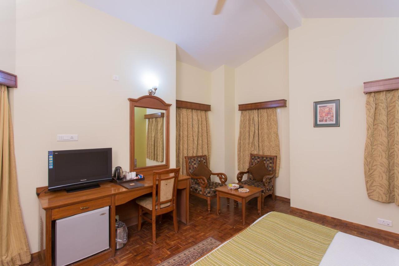 Amantra Shilpi Resort & Spa Удайпур Екстериор снимка