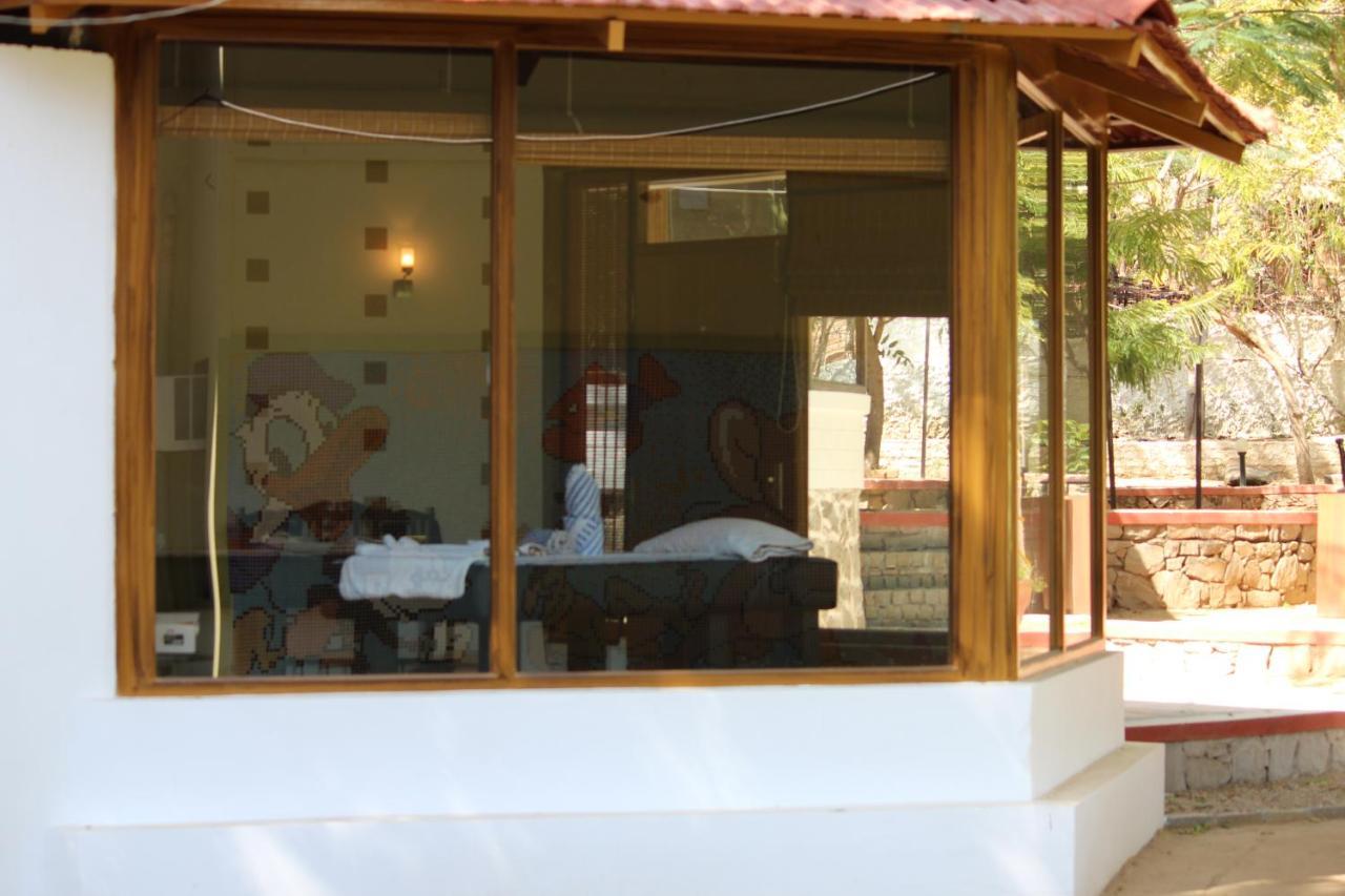 Amantra Shilpi Resort & Spa Удайпур Екстериор снимка